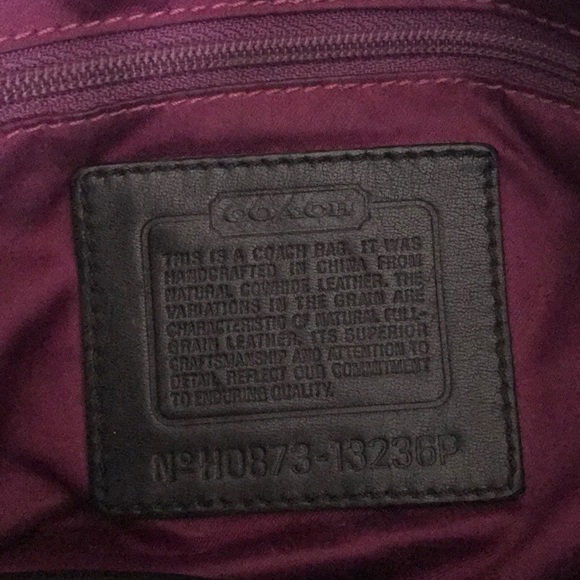 Coach soft leather shoulder bag GUC - Picture 6 of 8